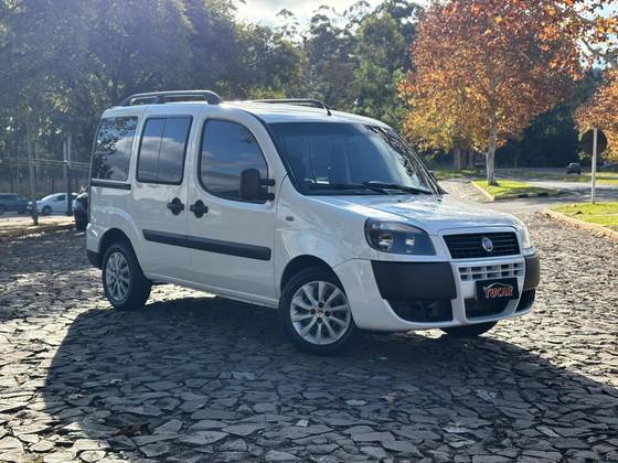 FIAT DOBLÒ 1.8 MPI ESSENCE 7L 16V FLEX 4P MANUAL